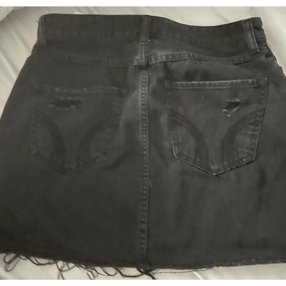 Hollister high-rise black denim skirt - Picture 2 of 6